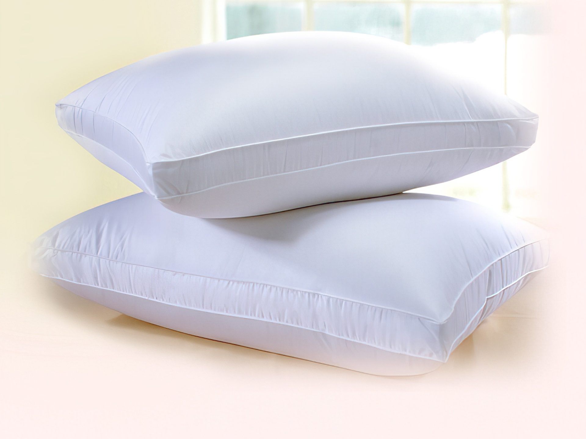 Comfort Cushion Memory Foam Gusseted Pillow - White