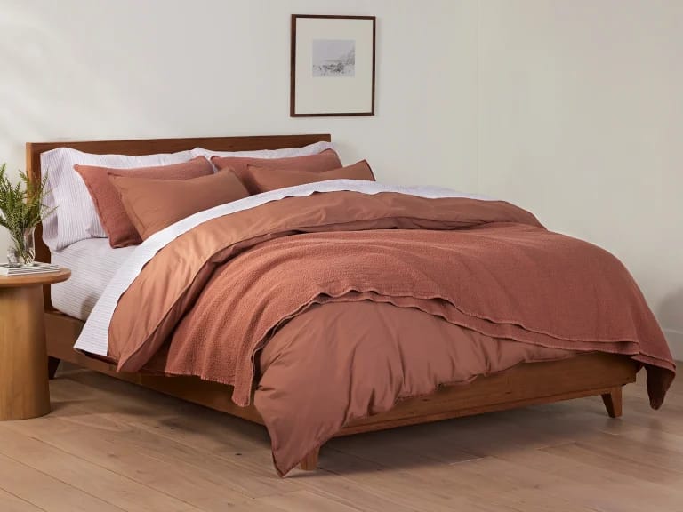 Coyuchi Organic Cotton Crinkled Percale Duvet Cover image