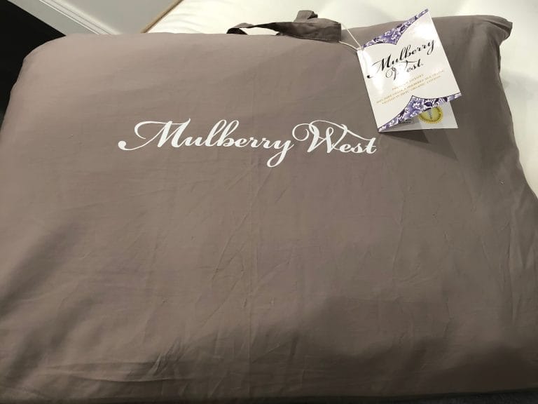 Mulberry West Silk Comforter - All Season image