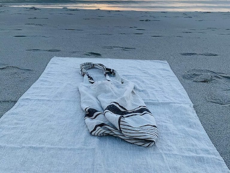 LinenCasa Linen Beach Towel image