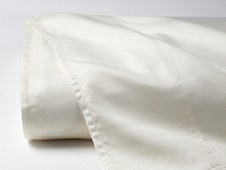 Sferra Tesoro Percale Sheets and Duvet Covers image