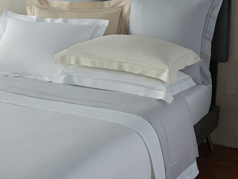 Sferra Finna Percale Sheets image