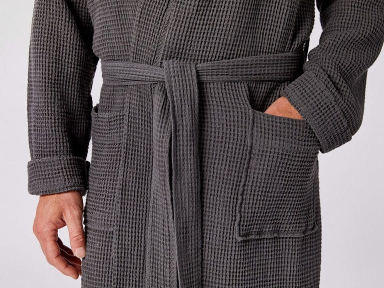 Coyuchi Organic Cotton Waffle Spa Robe image