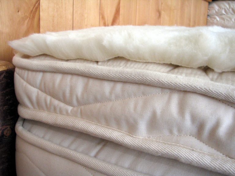 Holy Lamb Organics Happy Lamb Fleece Wool Topper Wool Mattress