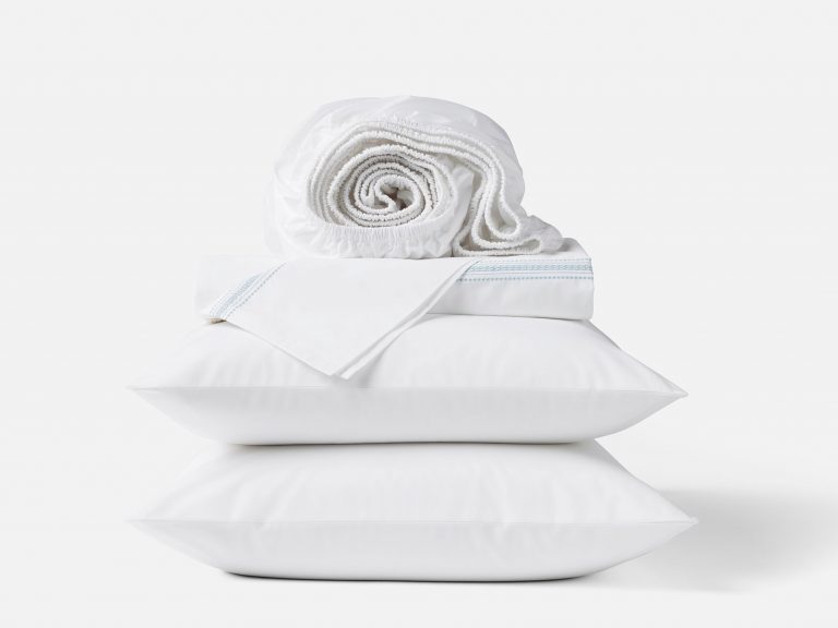 Refined Organic Percale Sheet Set image