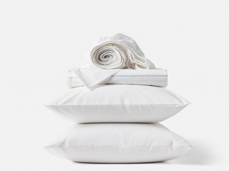 Refined Organic Percale Sheet Set image
